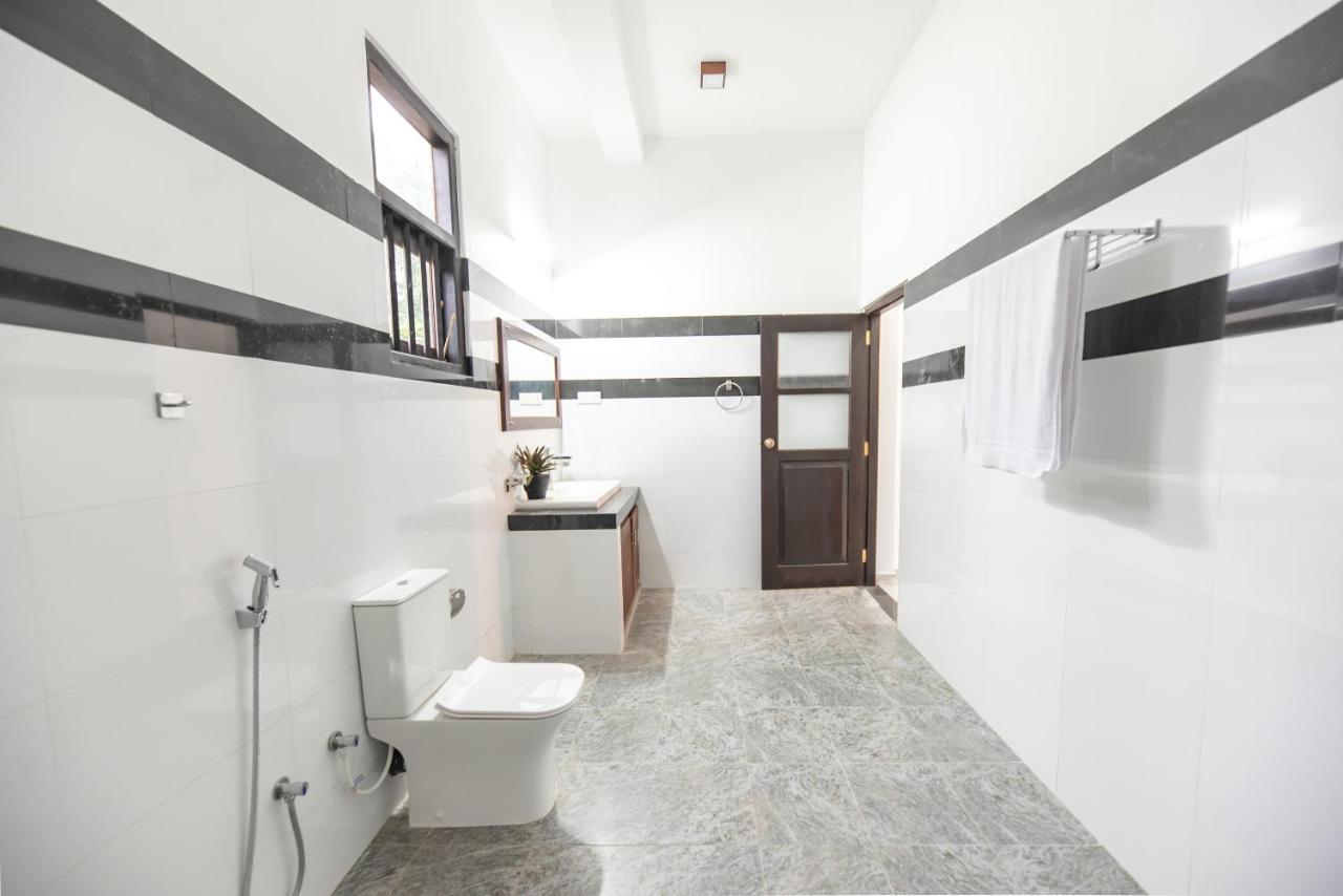 Hotel Calm Haven Unawatuna Talpe Exterior photo